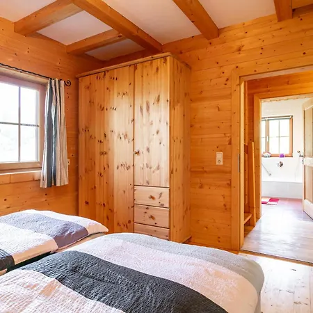 Zuhaeusel Feriehus *