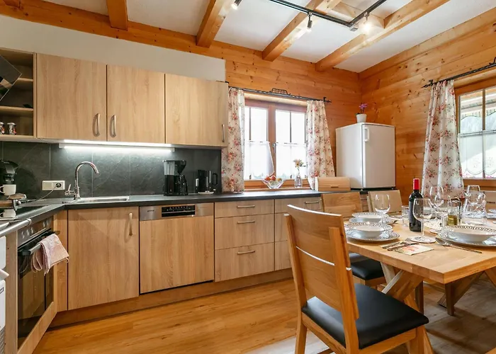 Zuhaeusel Nyaraló Kolsassberg